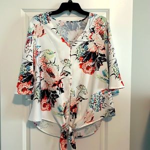 Boutique blouse size small excellent condition